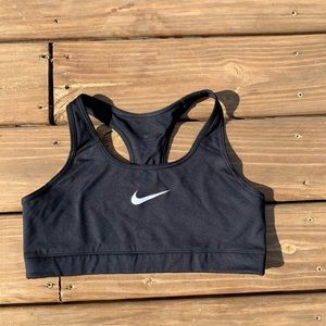 athletic bra